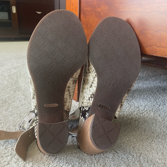 Vionic Blakely Leather Snakeskin OpenToe Block Heel Sandals Booties 8 Wide EUC - Picture 6 of 16